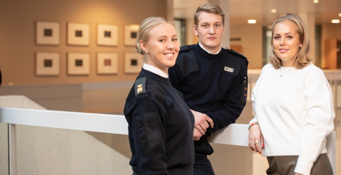 Civila och militära studenter. 