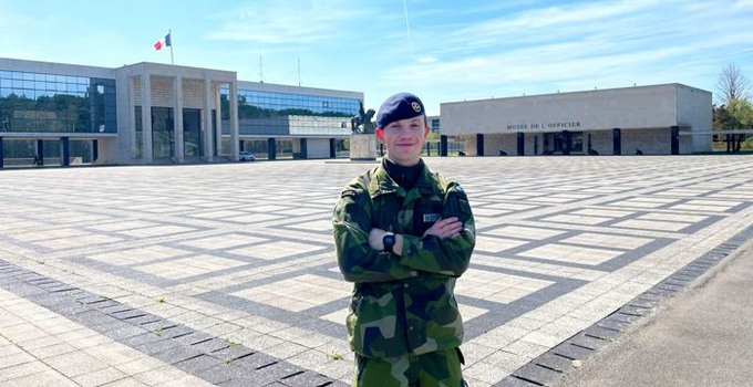 Aron Rosberg på militärakademin St Cyr i Frankrike.