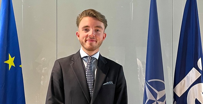 Student på masterprogrammet i statsvetenskap vt 23. Deltog på Nato-tävling i Madrid.