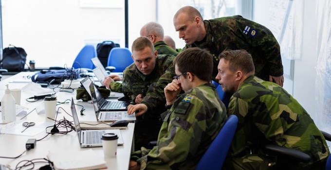 HOP och motsvarande officersstuderande i Finland på samövningen Tejo23.